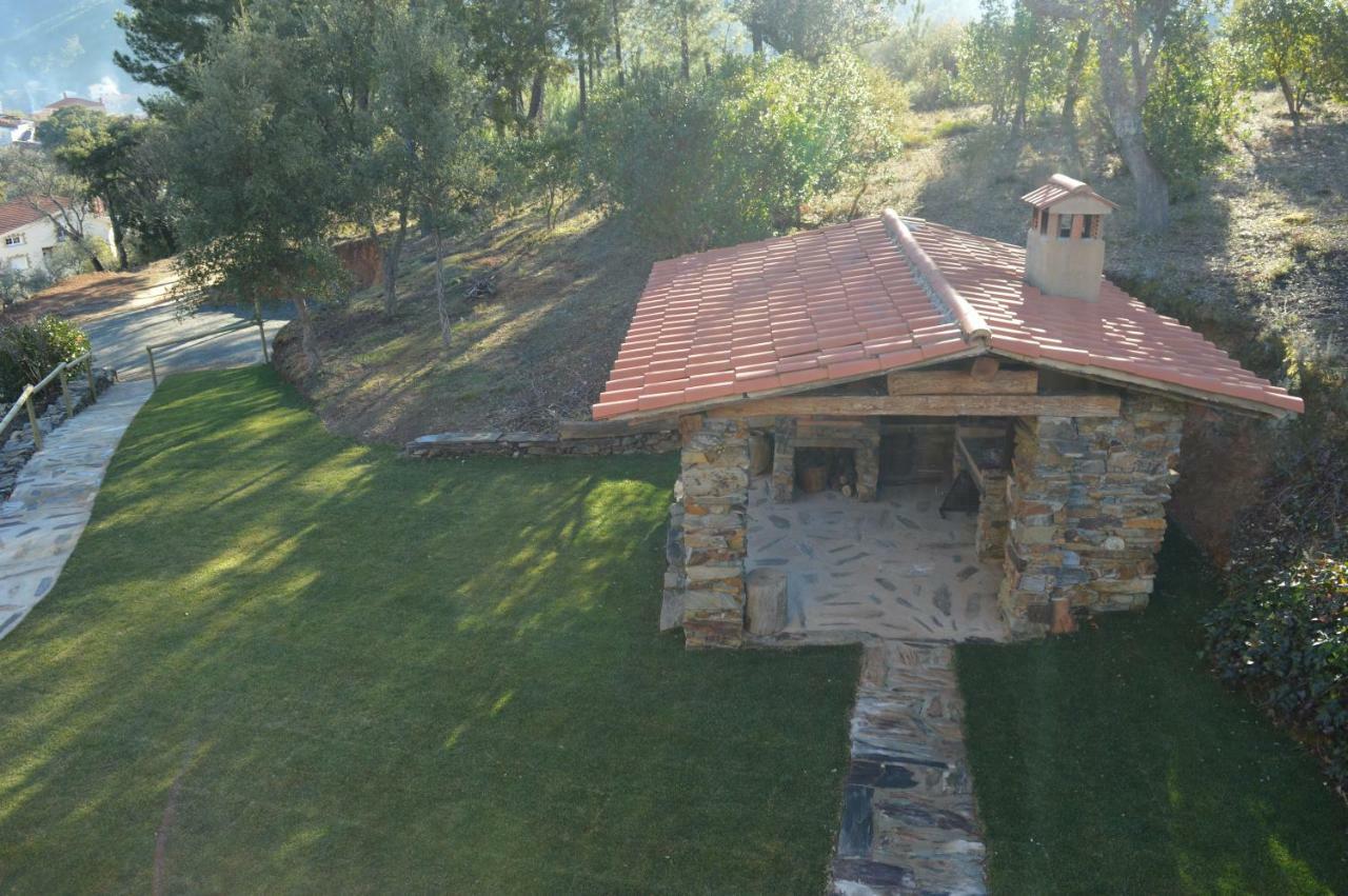 Las Estrebedes Casa Rural Guest House Caminomorisco ภายนอก รูปภาพ