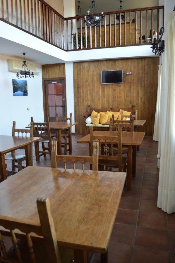 Las Estrebedes Casa Rural Guest House Caminomorisco ภายนอก รูปภาพ