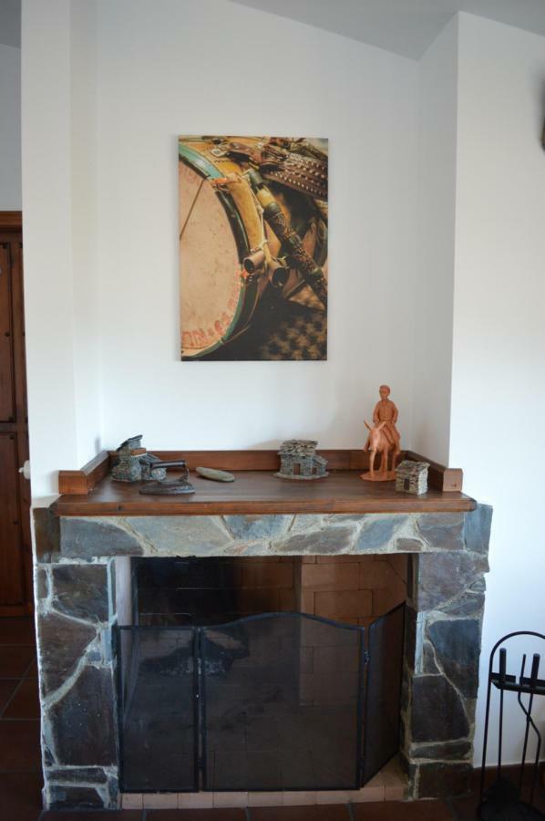 Las Estrebedes Casa Rural Guest House Caminomorisco ภายนอก รูปภาพ