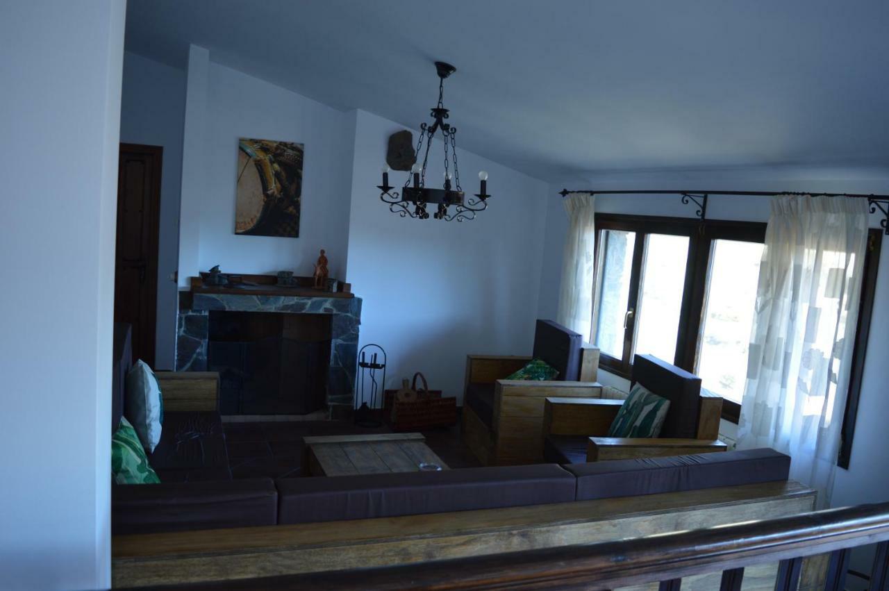Las Estrebedes Casa Rural Guest House Caminomorisco ภายนอก รูปภาพ