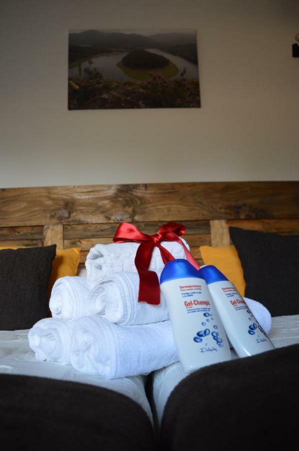Las Estrebedes Casa Rural Guest House Caminomorisco ภายนอก รูปภาพ