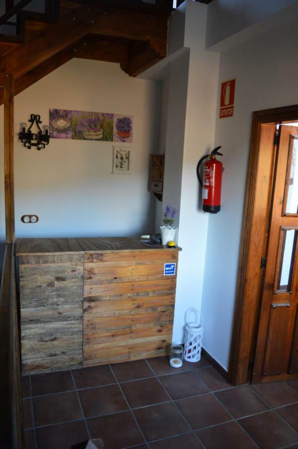 Las Estrebedes Casa Rural Guest House Caminomorisco ภายนอก รูปภาพ